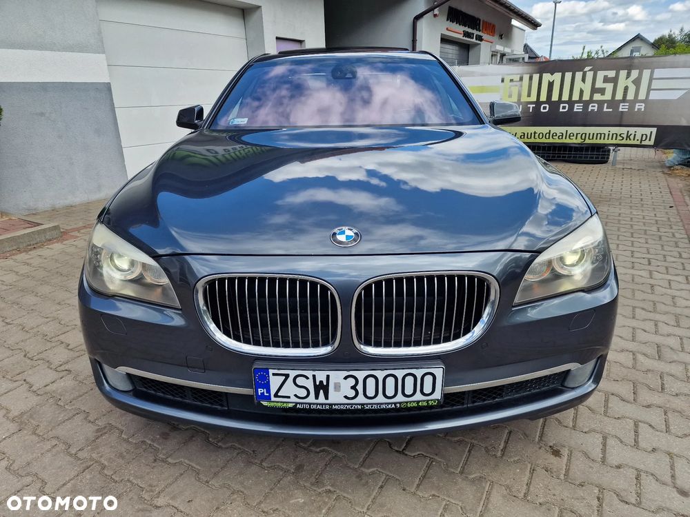 BMW Seria 7 740d - 12