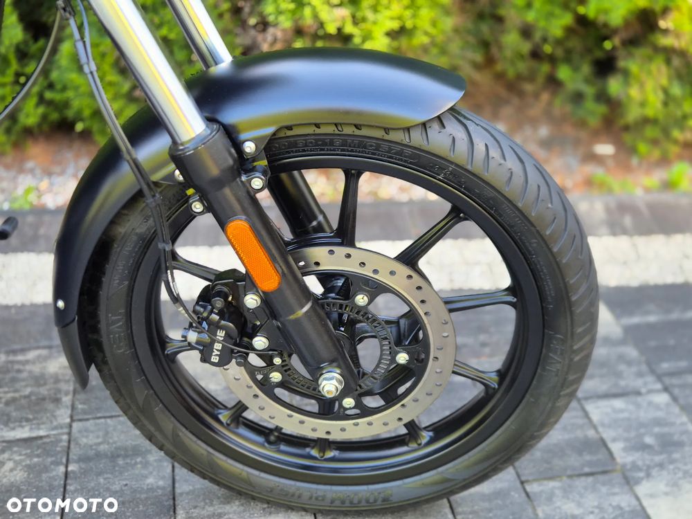 Royal Enfield Meteor - 10