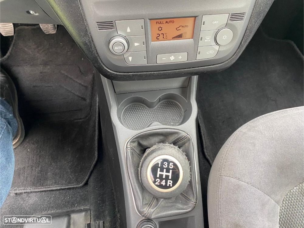 Fiat Linea 1.3 M-Jet Emotion - 22