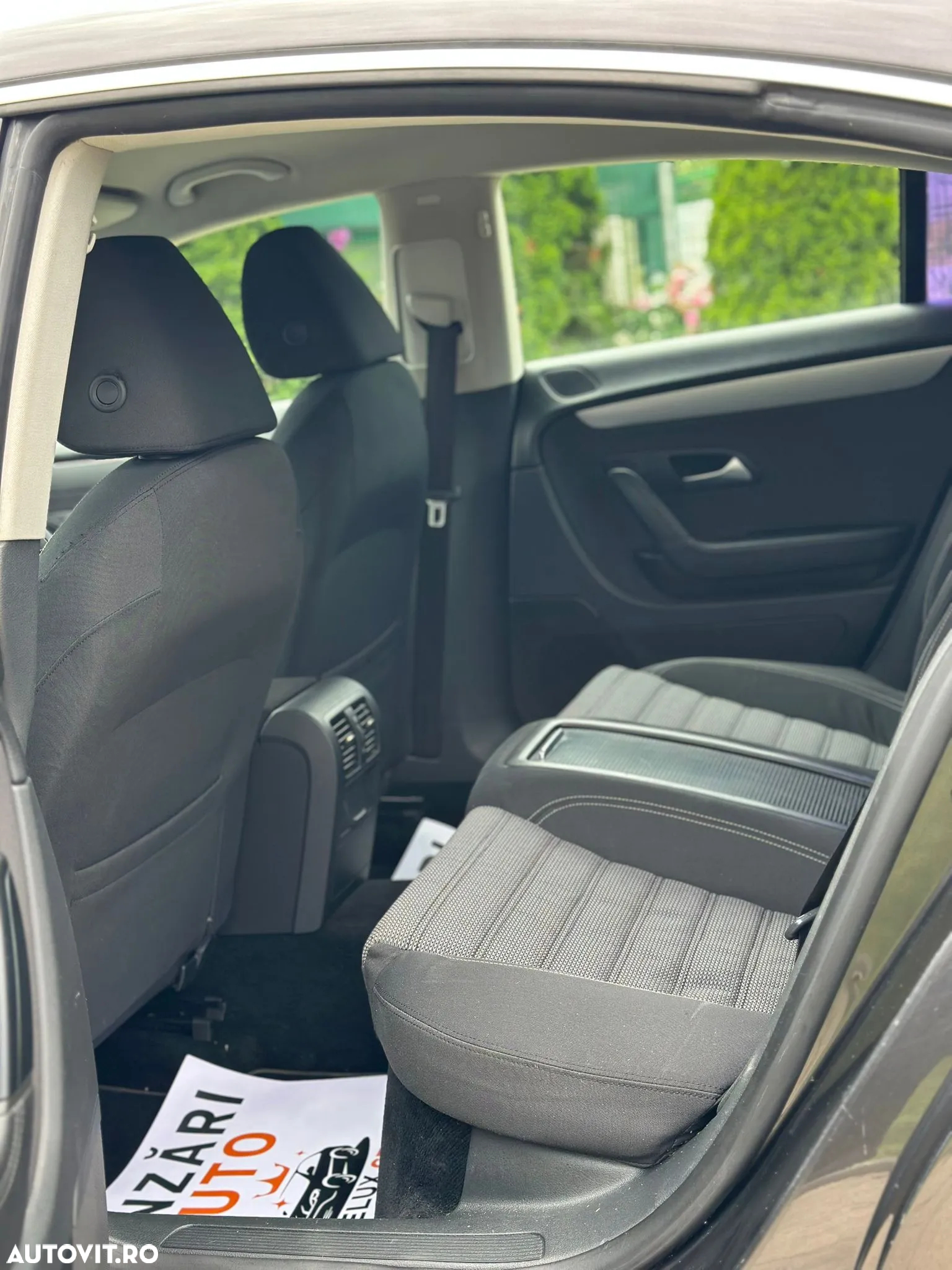Volkswagen Passat CC 2.0 TDI BlueMotion Technology - 8