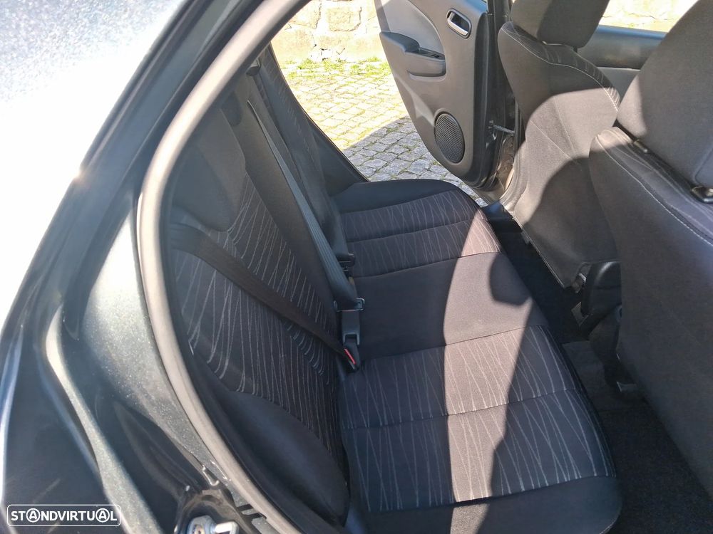Mazda 2 1.3 MZR Sport - 8