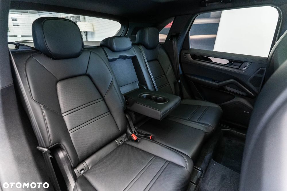Porsche Cayenne Black Edition - 14