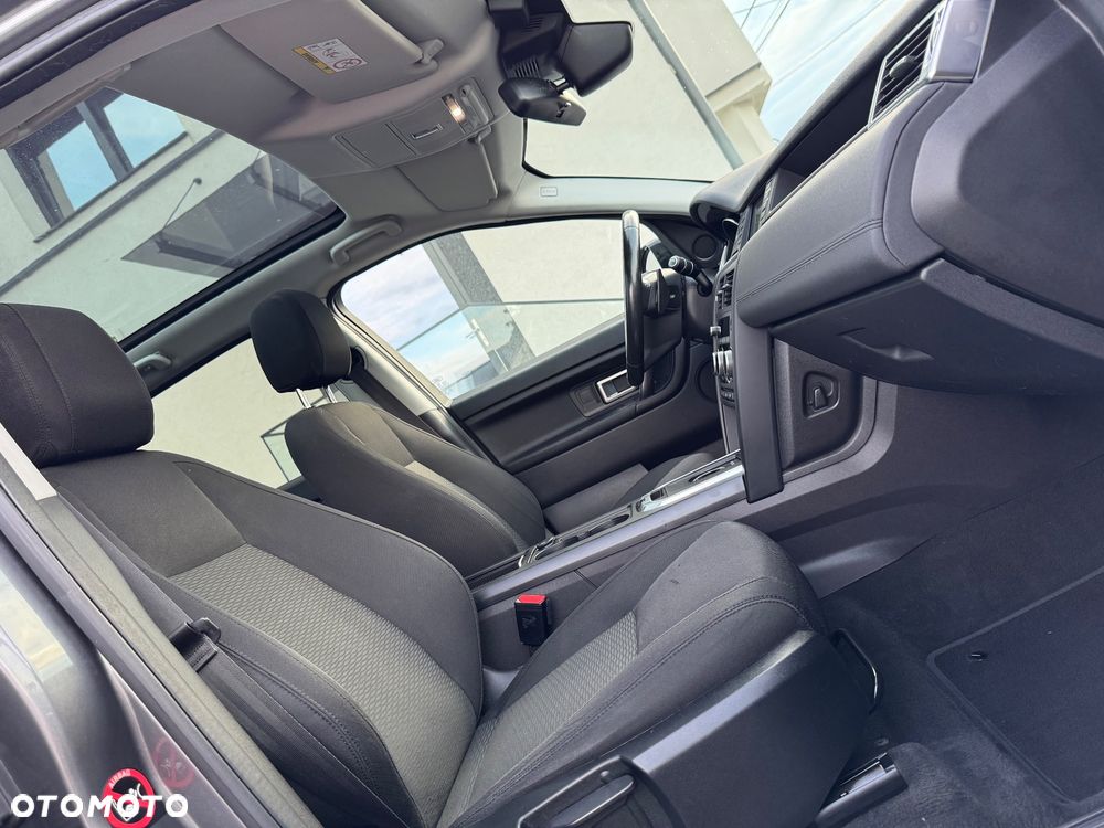 Land Rover Discovery Sport TD4 HSE Luxury - 26