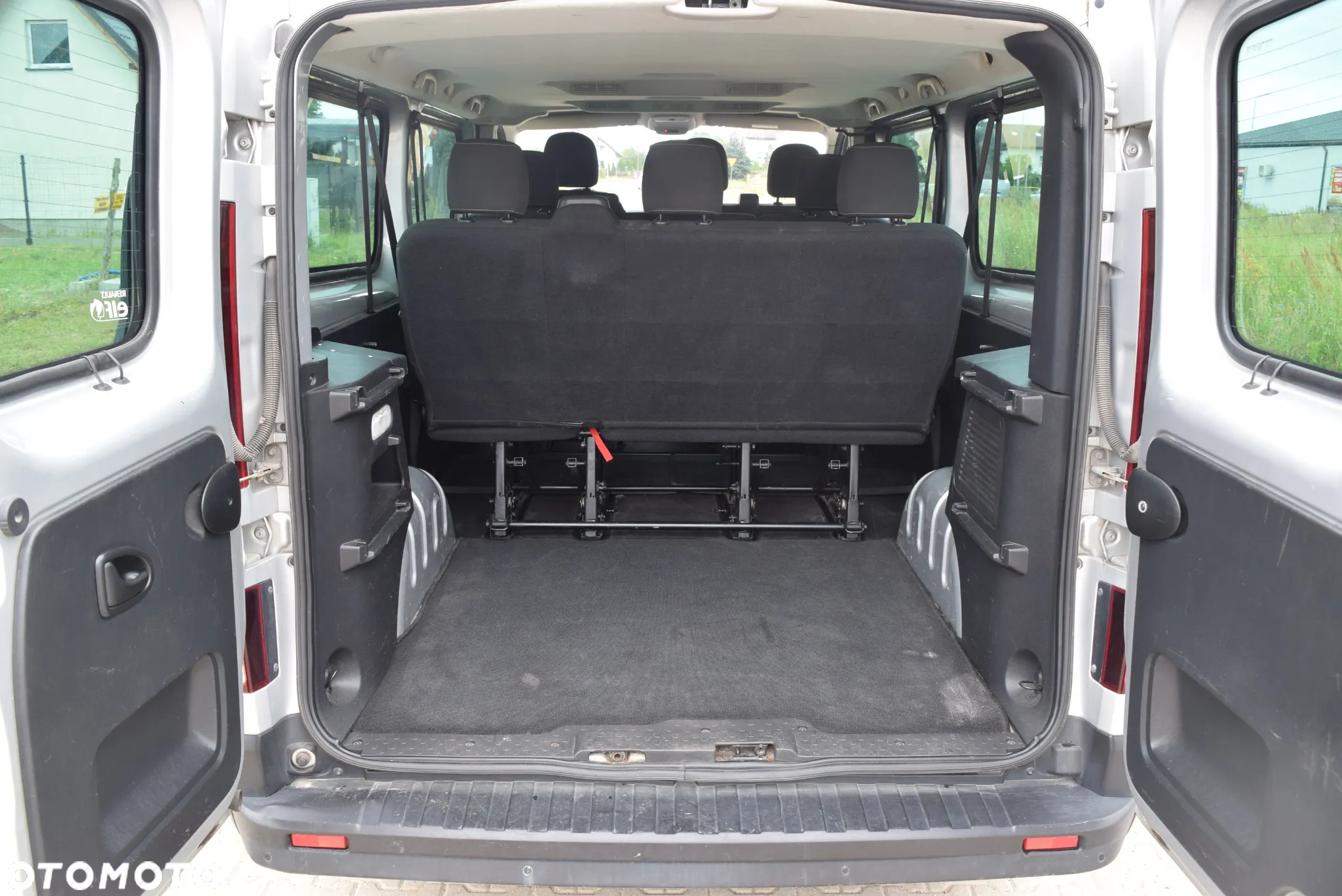 Renault Trafic Grand Passenger 3,0t Pack Clim - 11