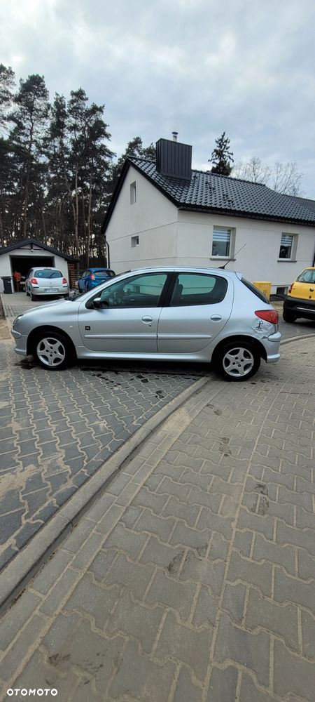 Peugeot 206 75 JBL - 7