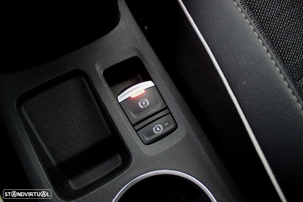 Renault Captur 1.0 TCe Exclusive - 38