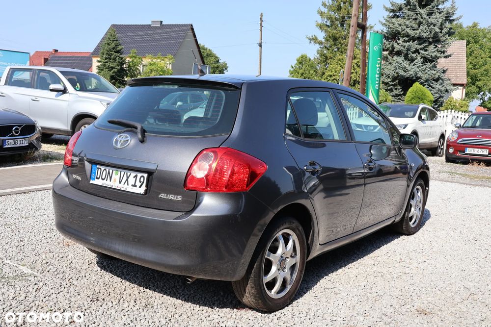 Toyota Auris 1.6 VVT-i Premium - 3