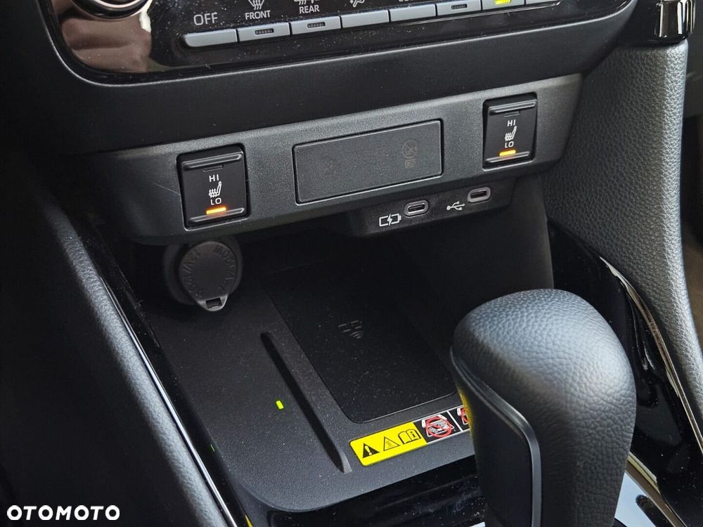 Toyota Yaris Hybrid 1.5 Style - 29