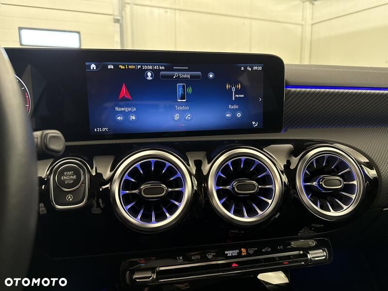 Mercedes-Benz CLA - 15