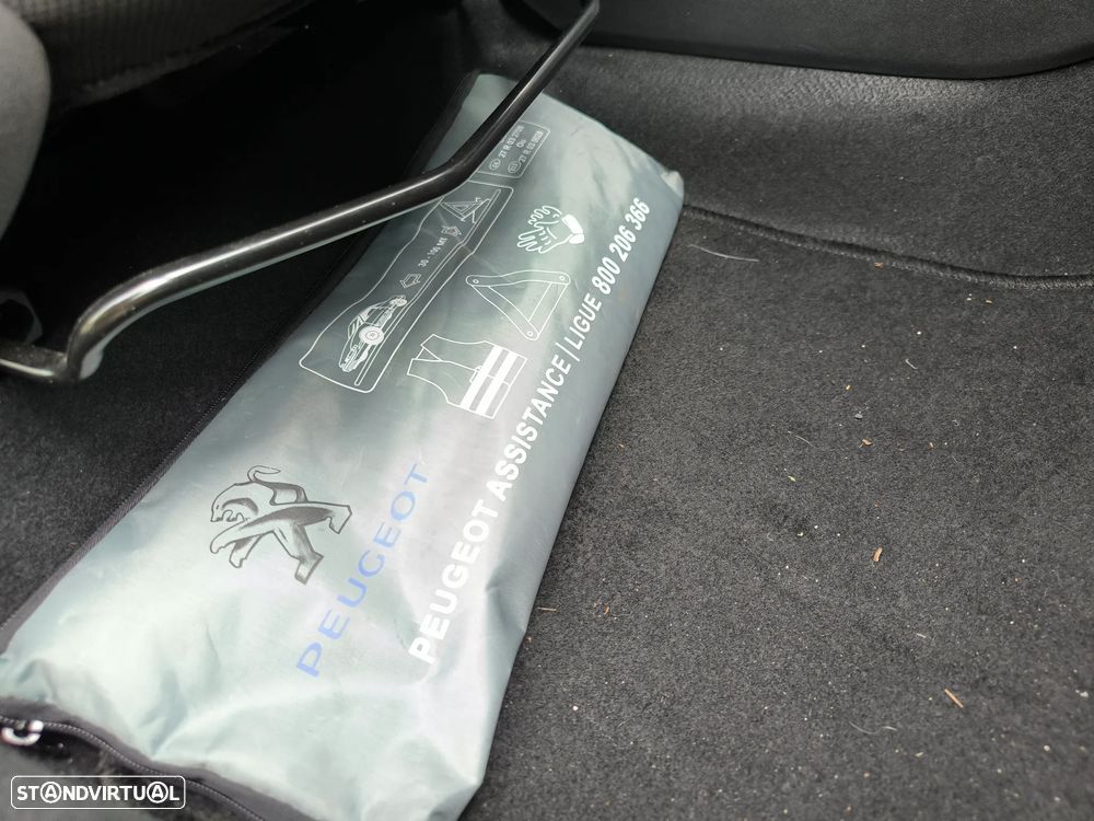 Peugeot 108 1.0 VTi Allure - 23