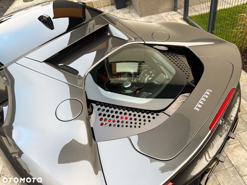 Ferrari SF90 Stradale - 14