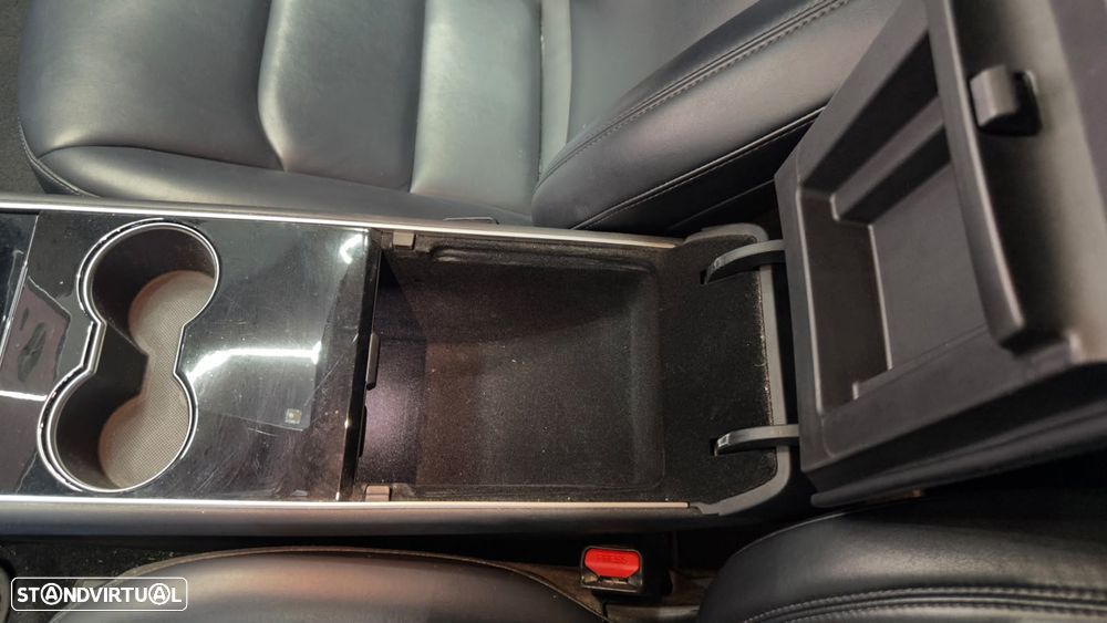 Tesla Model 3 Performance Dual Motor AWD - 35