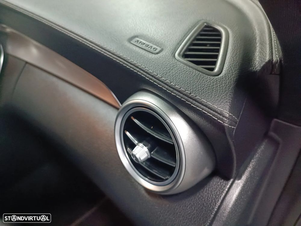 Mercedes-Benz C 300 de T 9G-TRONIC Night Edition - 27