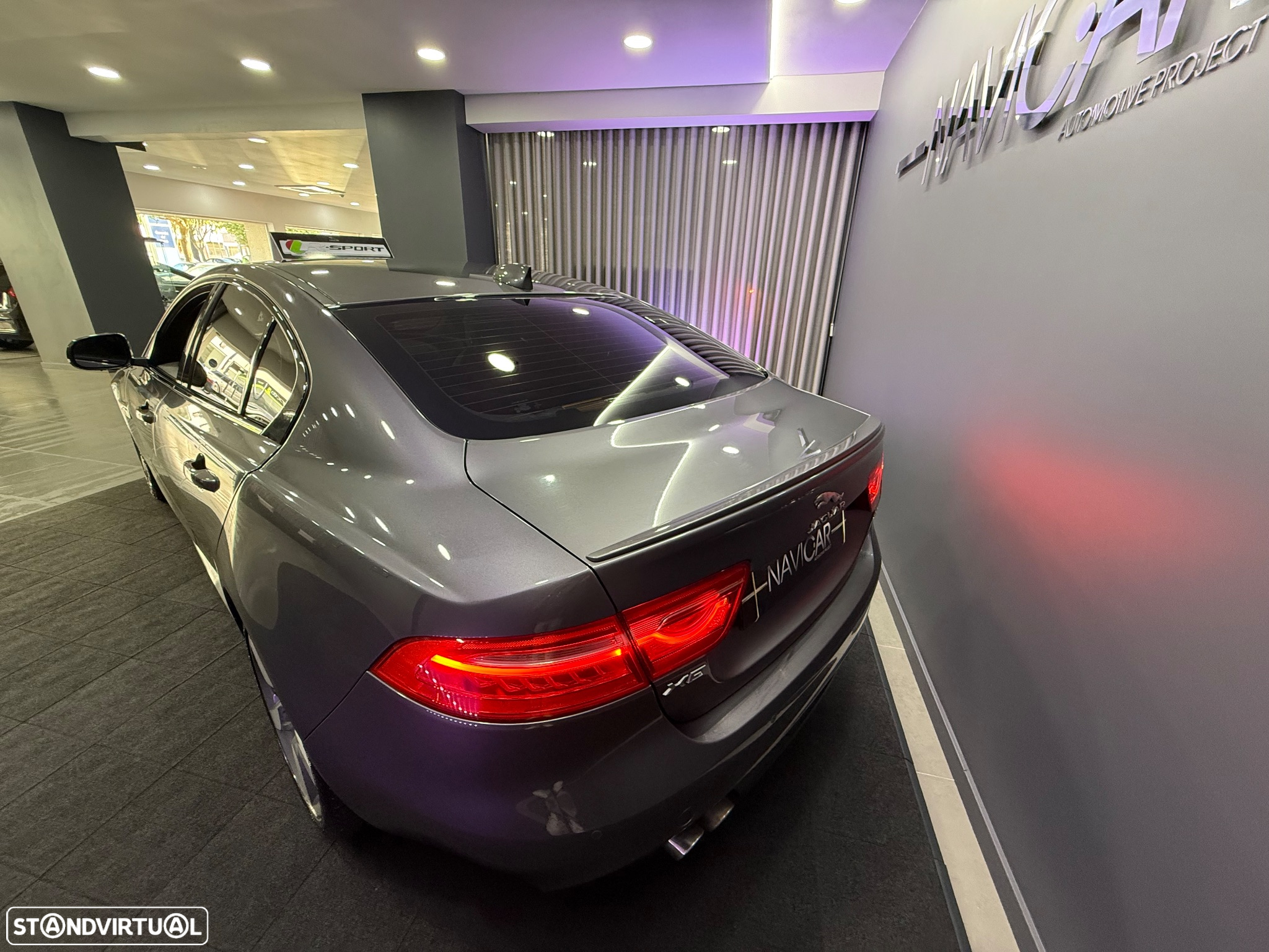 Jaguar XE 2.0 D R-Sport Aut. - 15