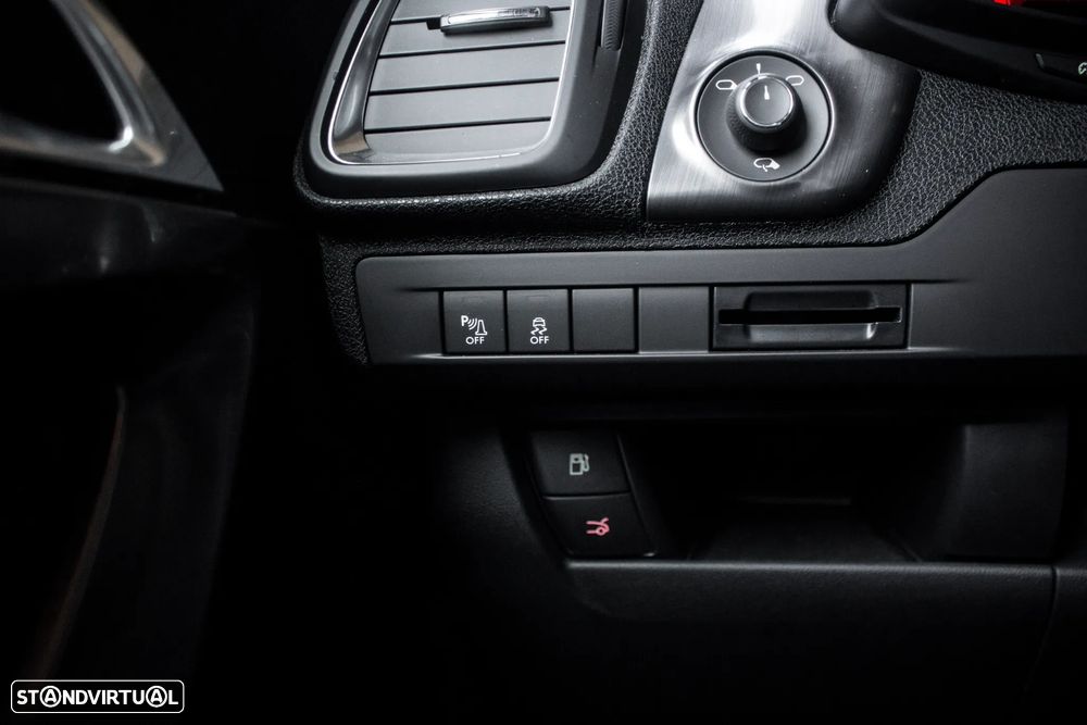 Citroën DS5 THP 200 SoChic - 16