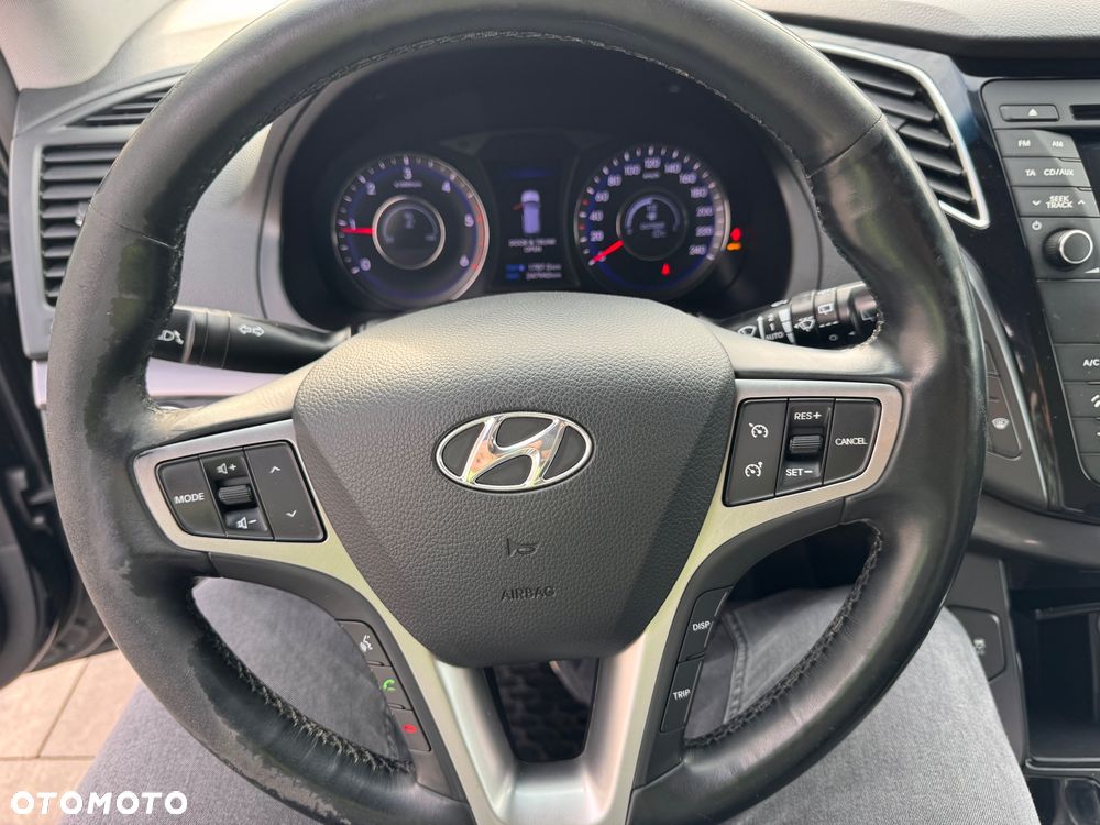 Hyundai i40 1.7 CRDi Comfort + - 18