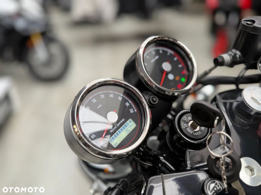 Royal Enfield Continental - 11