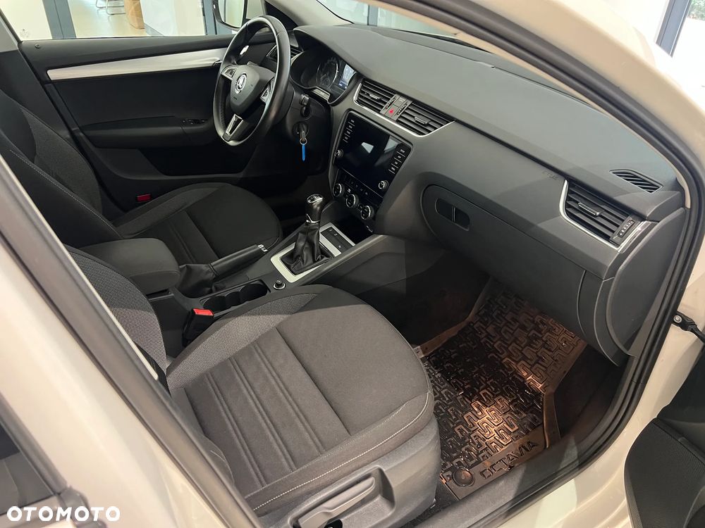 Skoda Octavia 1.6 TDI SCR Ambition - 9