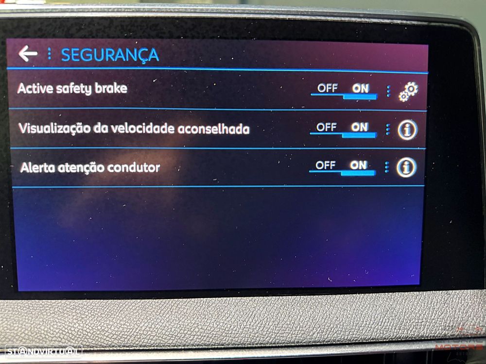 Peugeot 5008 1.2 PureTech Allure Pack EAT8 - 33