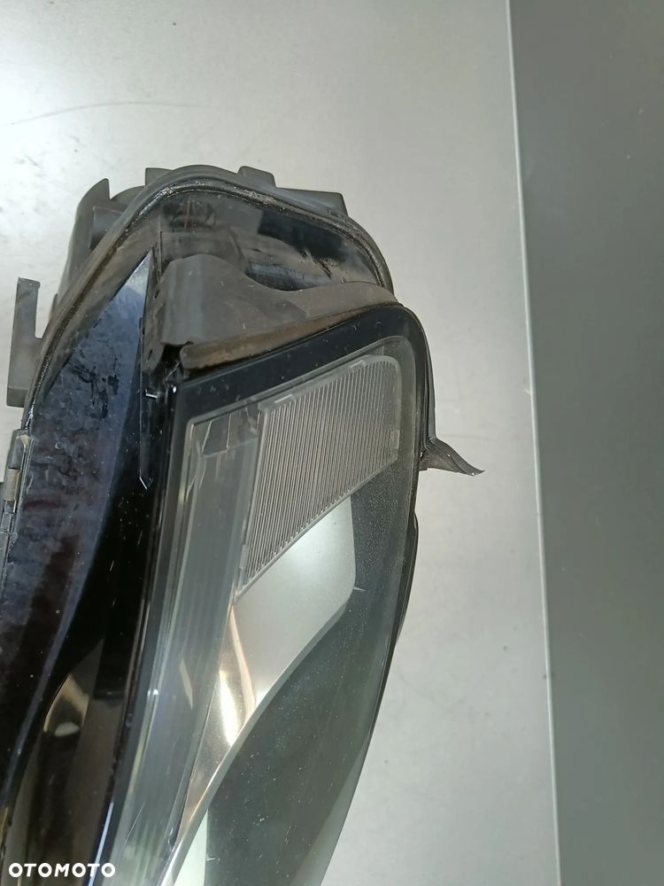 Lampa prawa przednia Audi A4 B8 prawy przód 8K0941004A - 8