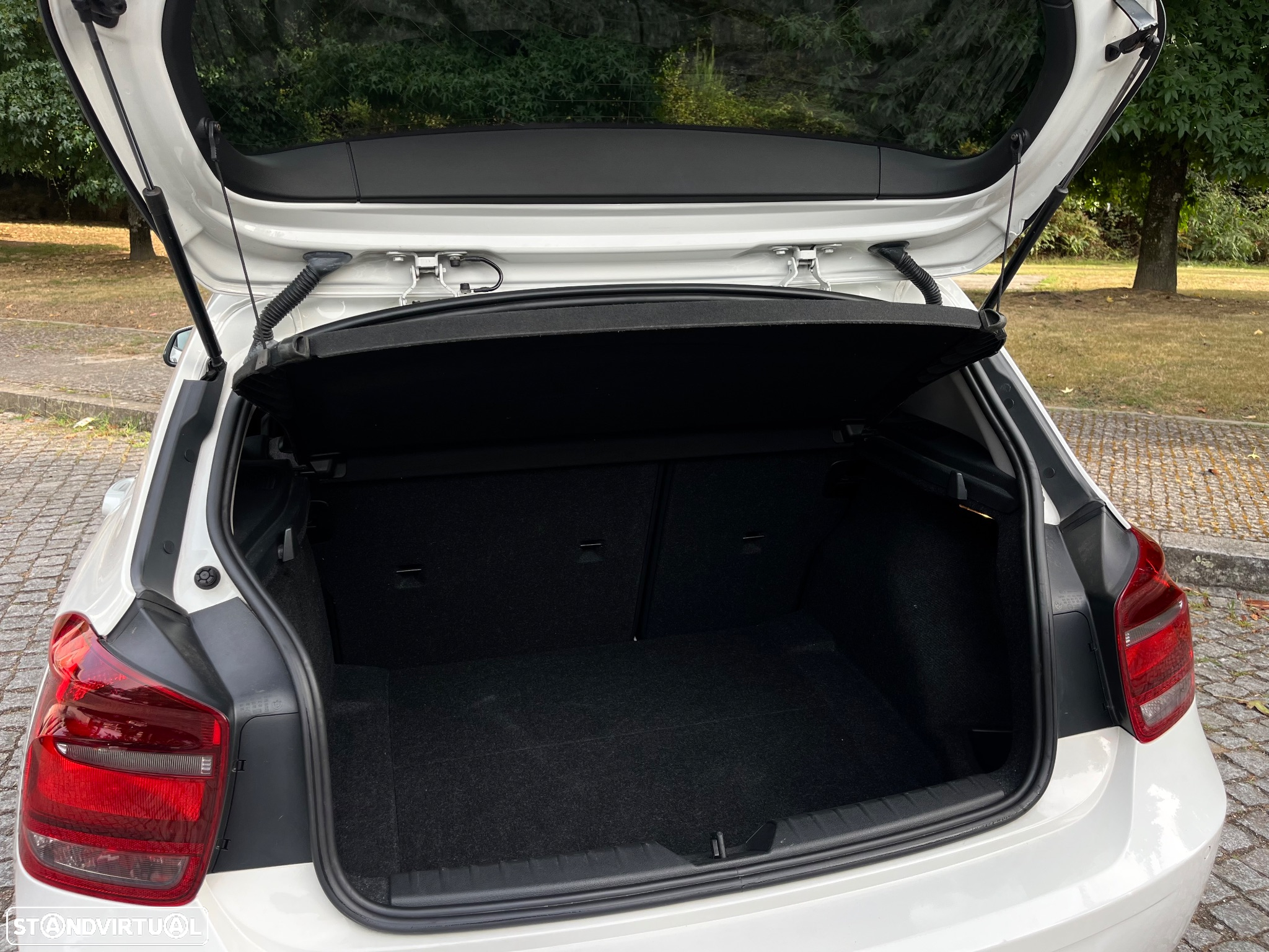 BMW 116 d EDynamics Line Urban - 26