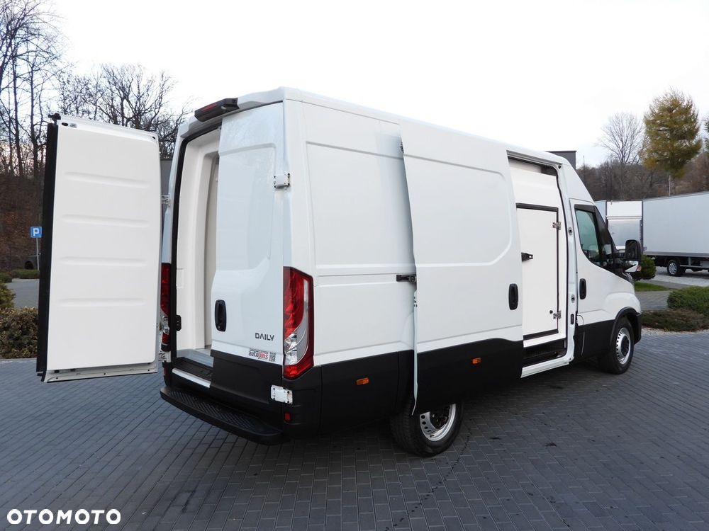 Iveco DAILY 35S14 FURGON CHŁODNIA  0*C ZASILANIE 230V NAWIGACJA AUTOMAT  KLIMATYZACJA  140KM - 4