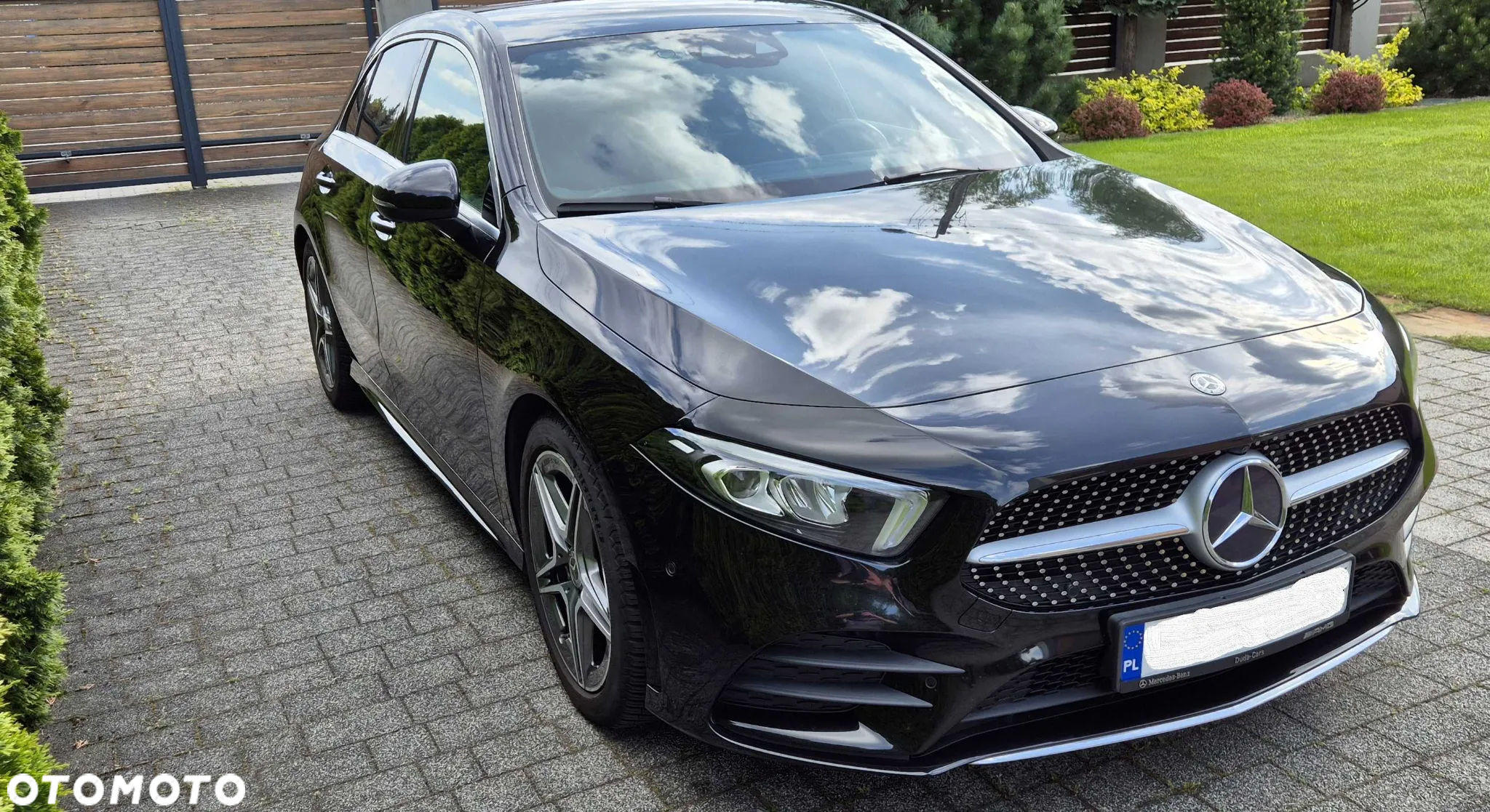 Mercedes-Benz Klasa A 220 4-Matic AMG Line 7G-DCT - 2