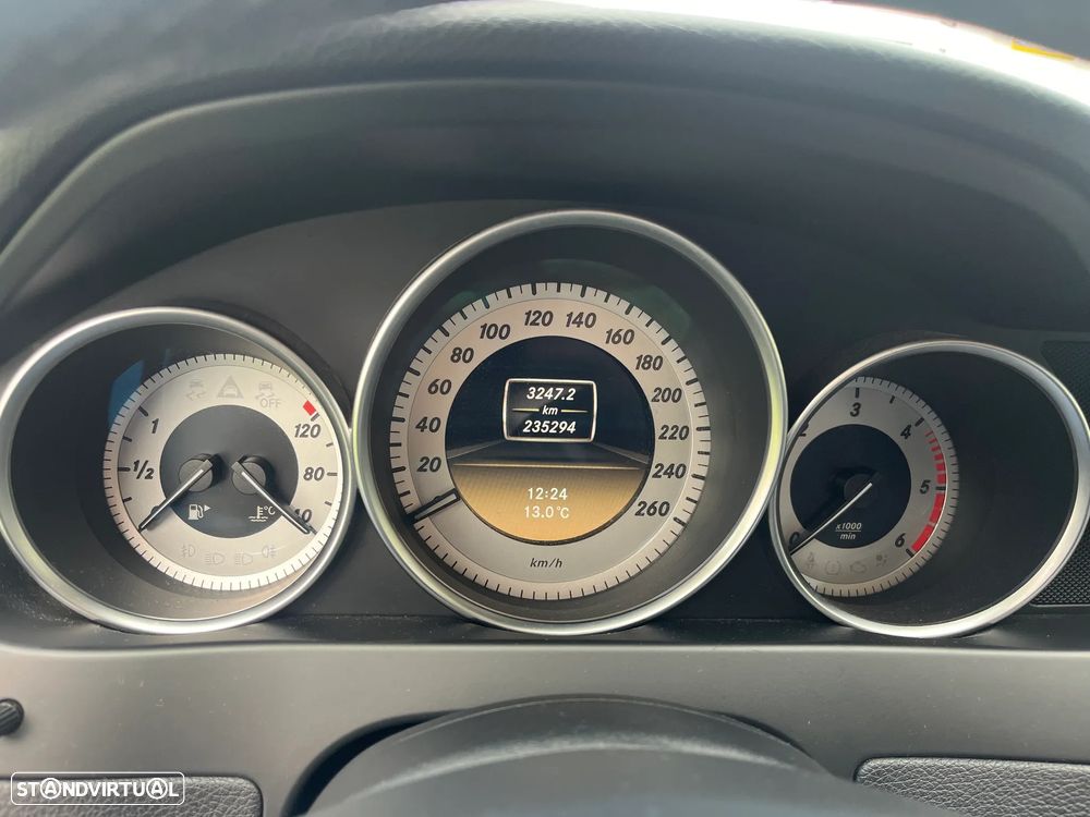 Mercedes-Benz C 200 - 10