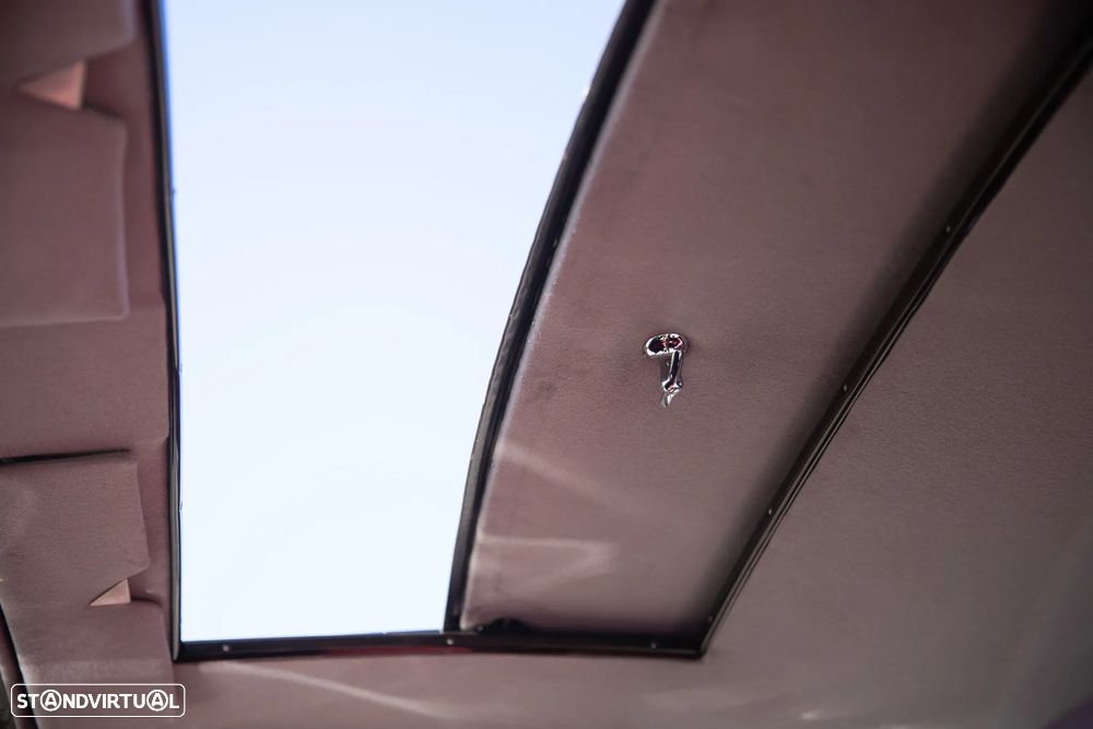 Jaguar MK IX - 10