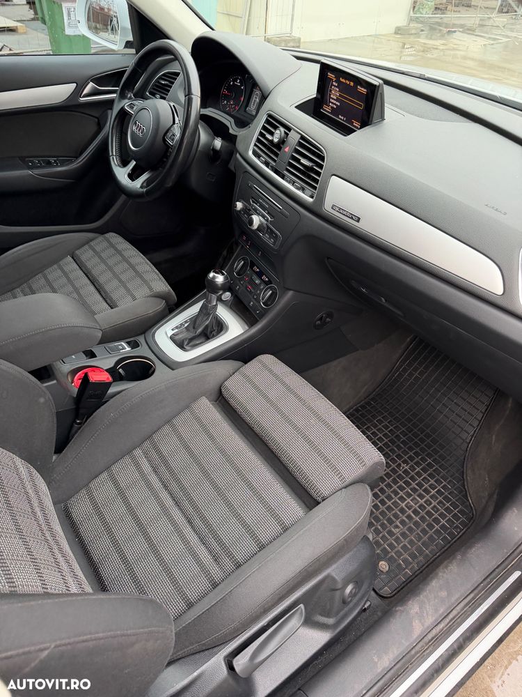 Audi Q3 2.0 TDI Quattro S tronic sport - 8