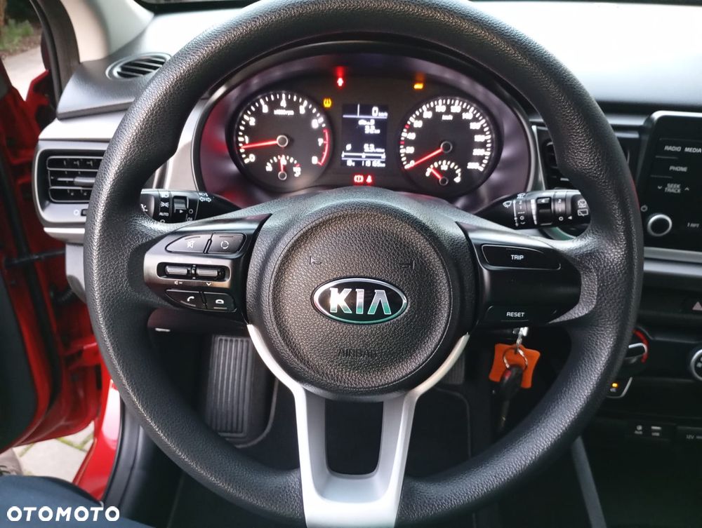 Kia Rio - 22