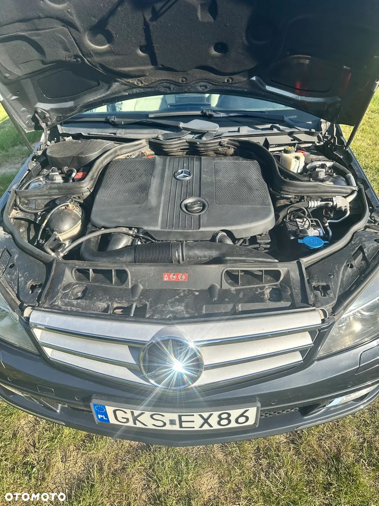 Mercedes-Benz Klasa C 250 CDI BlueEff Avantgarde 4-Matic - 16