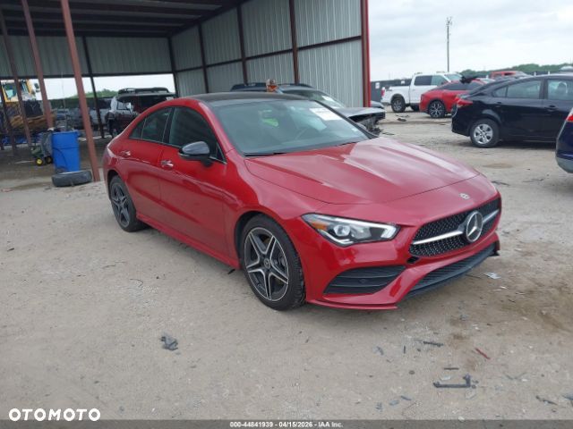 Mercedes-Benz CLA 250 4Matic 8G-DCT Progressive Line Advanced