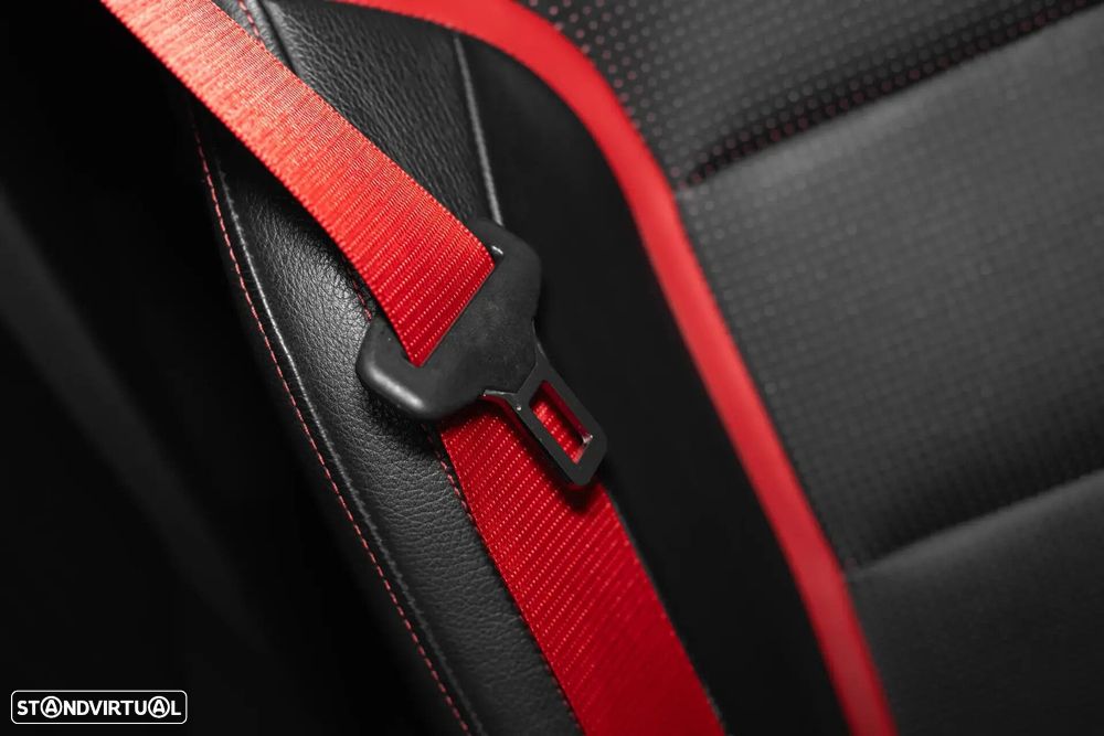 Mercedes-Benz A 45 AMG - 48