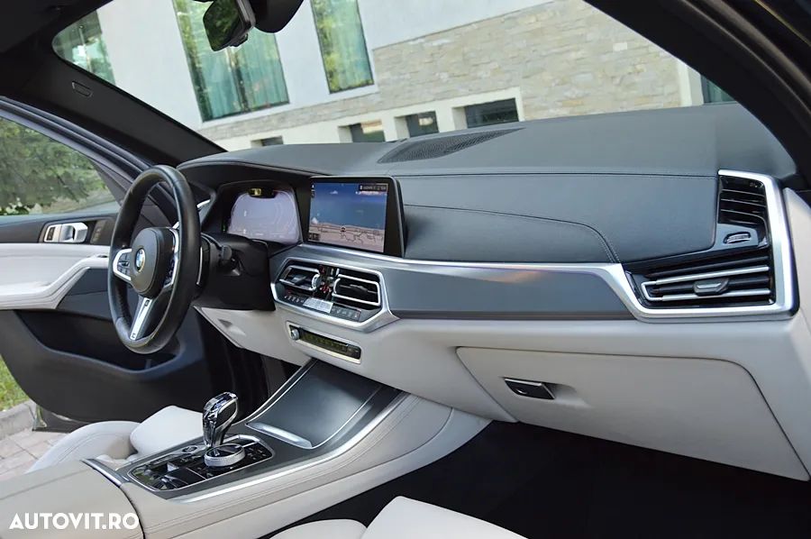 BMW X5 xDrive30d - 33