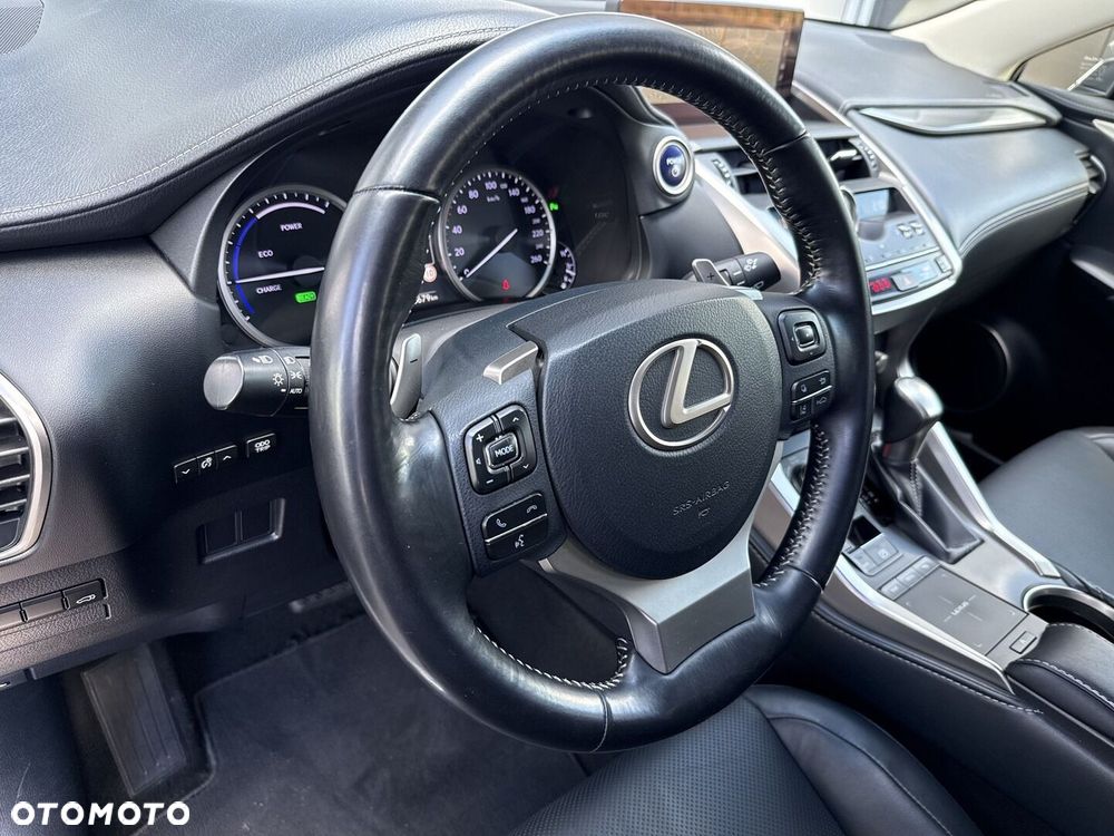 Lexus NX 300h Comfort AWD - 10