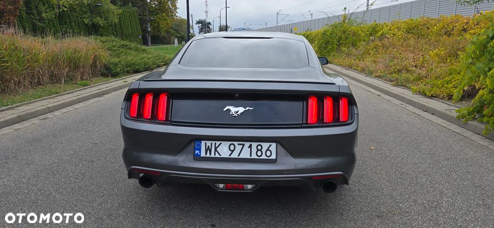 Ford Mustang 2.3 EcoBoost - 9