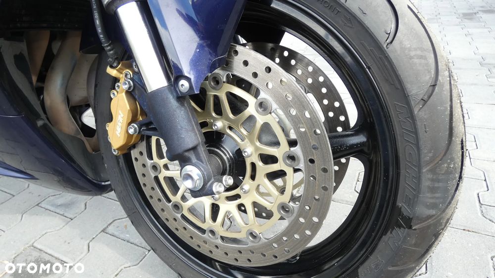 Honda CBR - 12