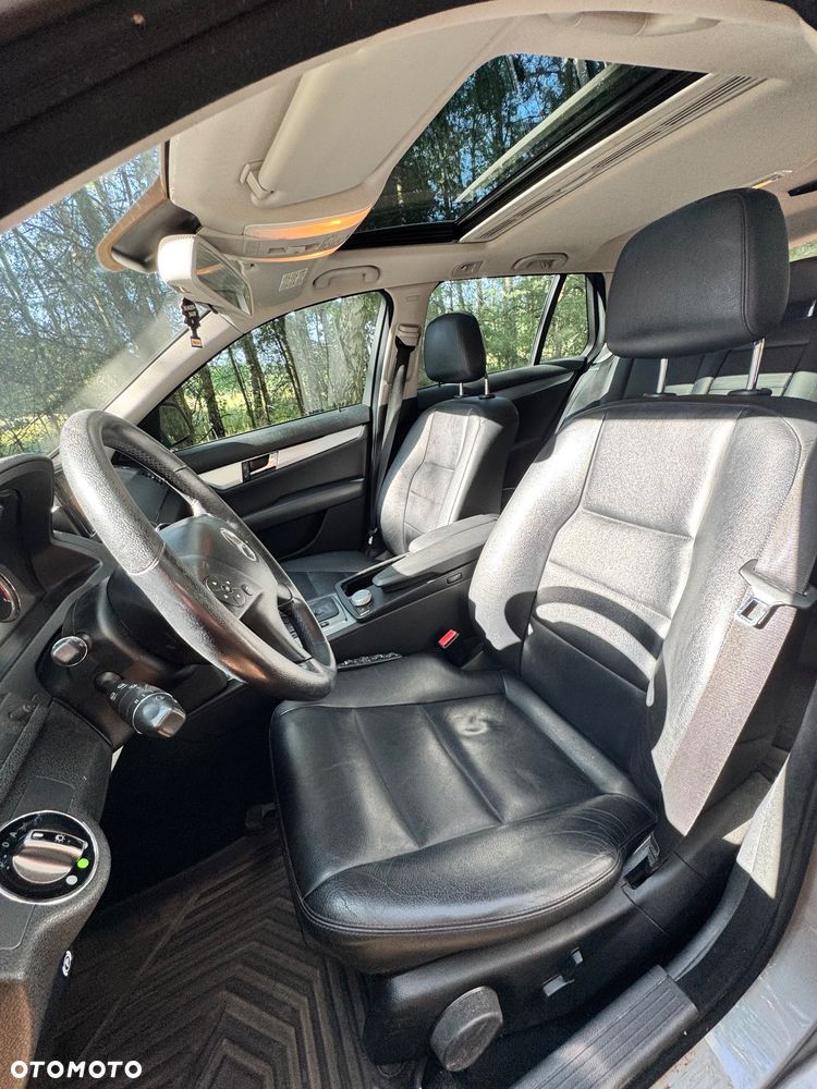 Mercedes-Benz Klasa C 220 CDI DPF Automatik Avantgarde - 20