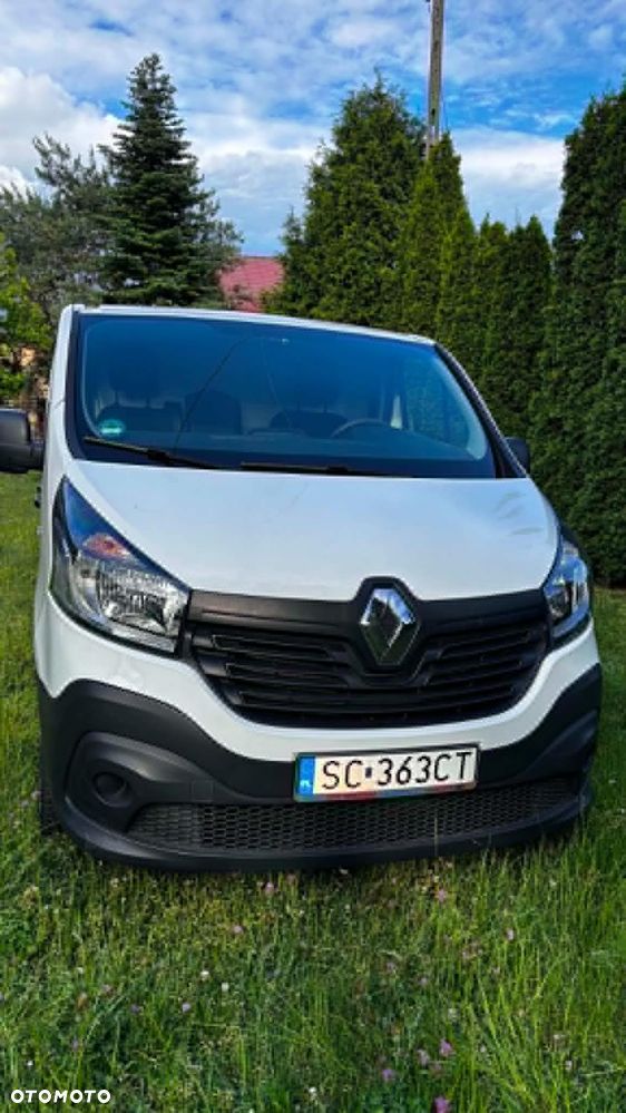 Renault TRAFIC - 2