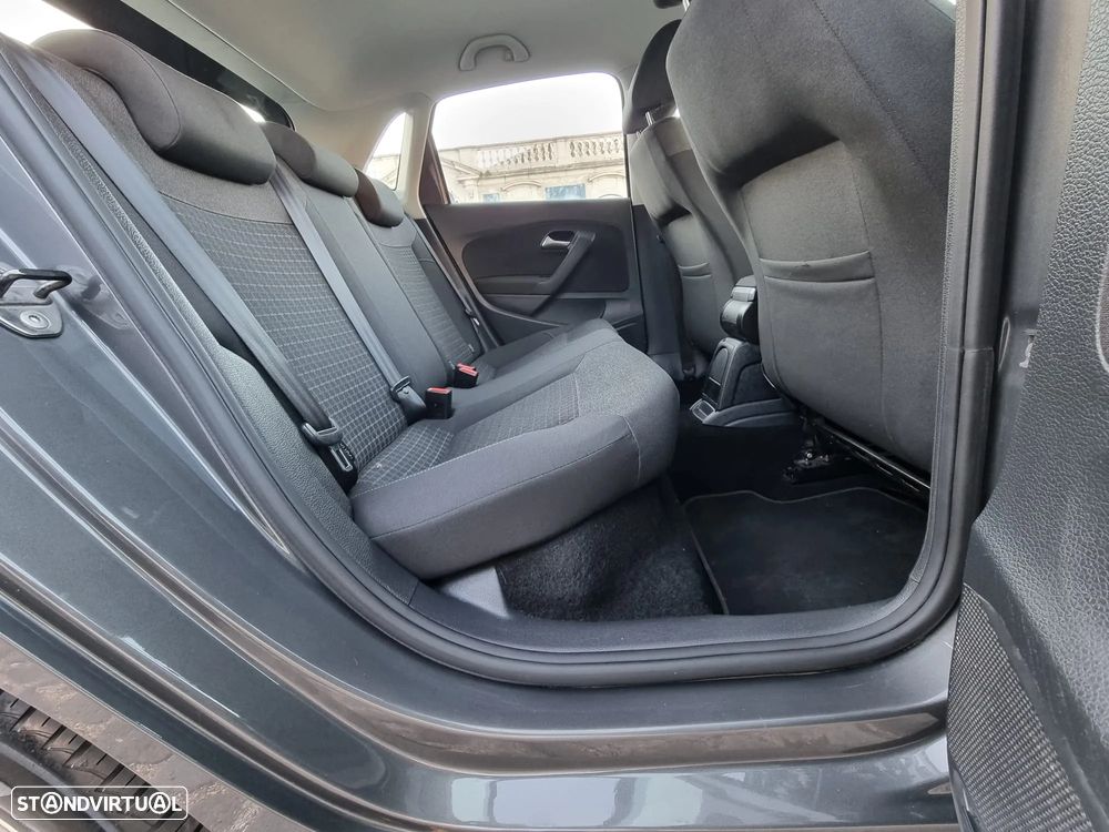VW Polo 1.0 Confortline - 9