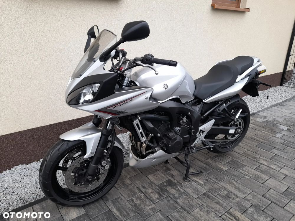 Yamaha FZ6 - 12