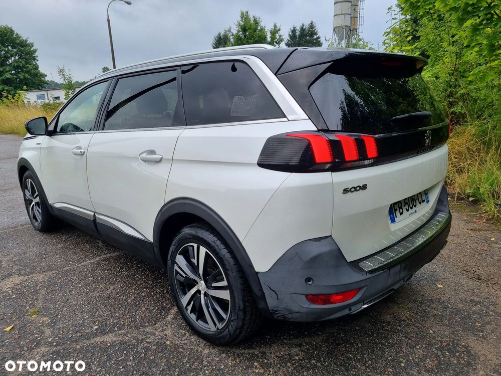 Peugeot 5008 - 5