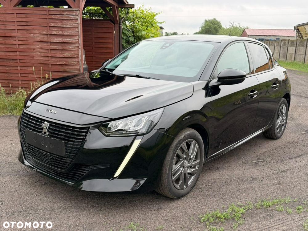 Peugeot 208 - 17