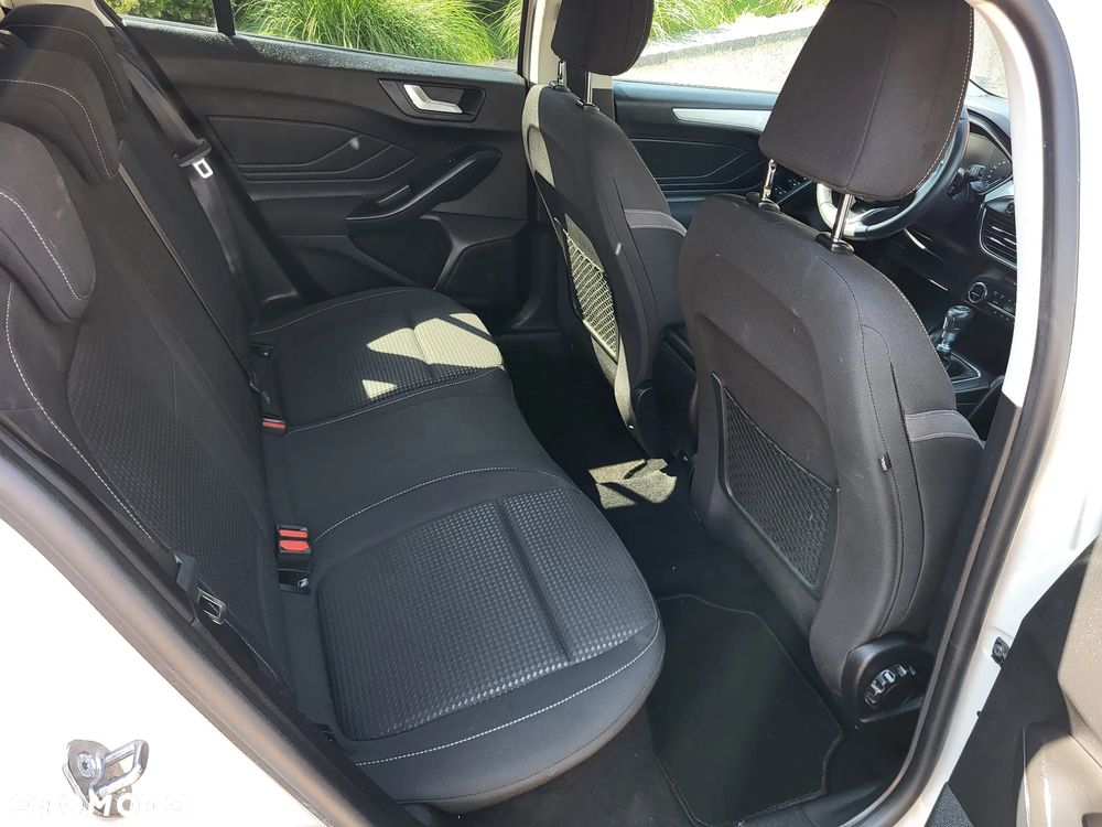 Ford Focus 1.5 EcoBoost Start-Stopp-System COOL&CONNECT - 11