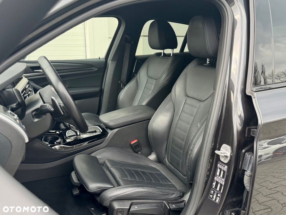 BMW X4 - 11