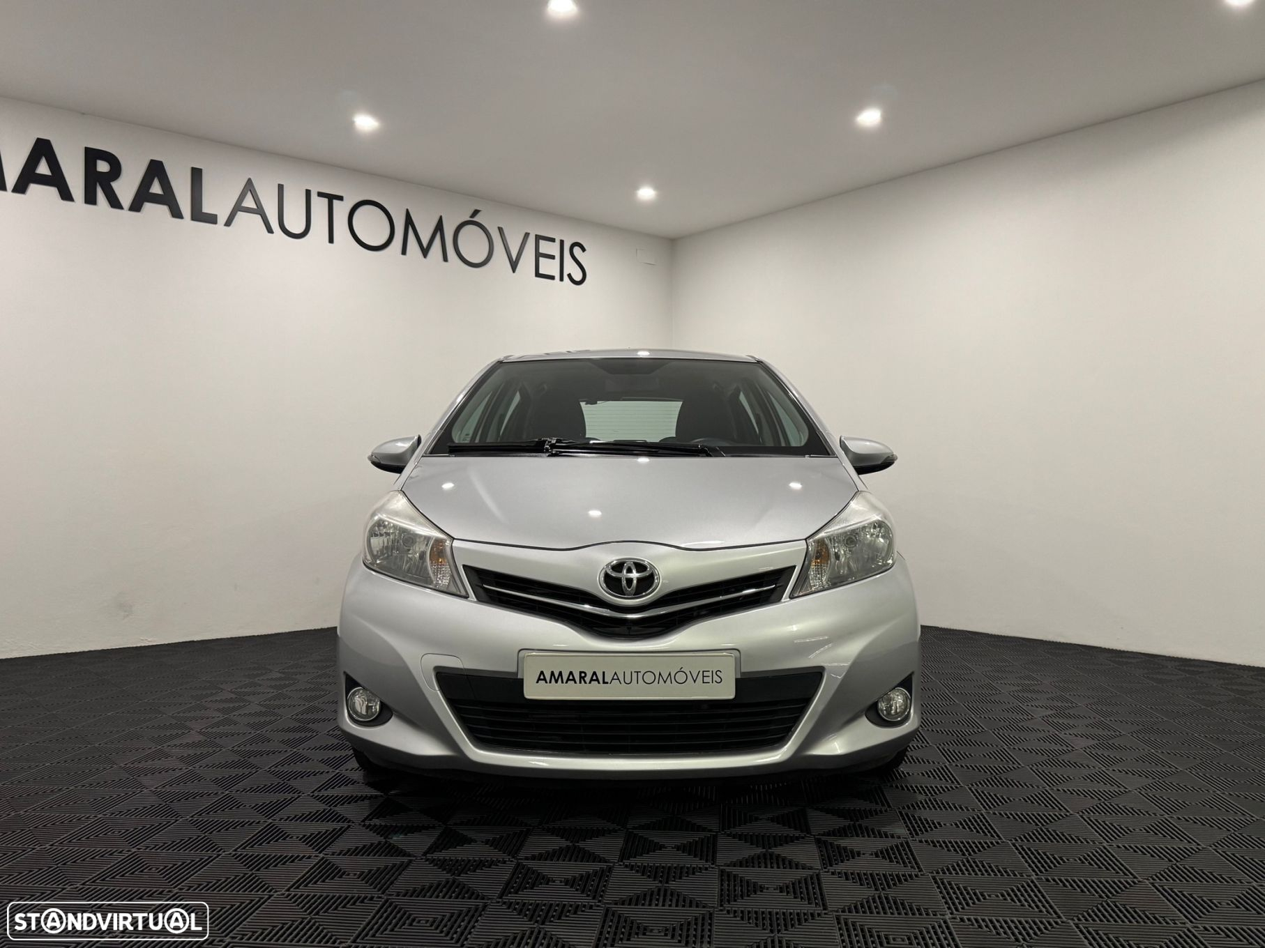 Toyota Yaris 1.4 D-4D ACtive+AC - 3