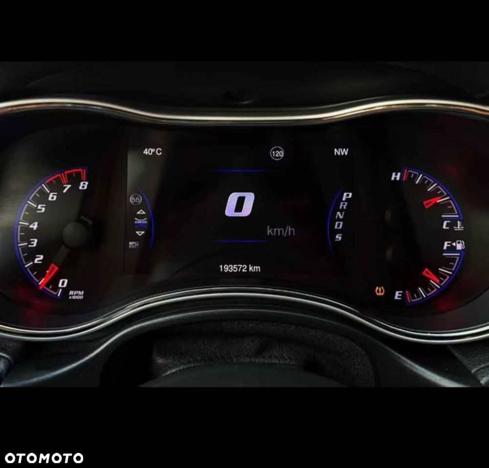Jeep Grand Cherokee - 8
