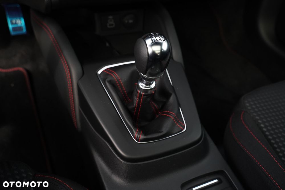 Ford Focus 1.0 EcoBoost mHEV ST-Line X - 22