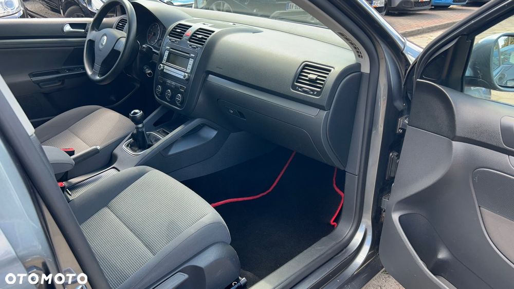 Volkswagen Golf 1.6 Comfortline - 22